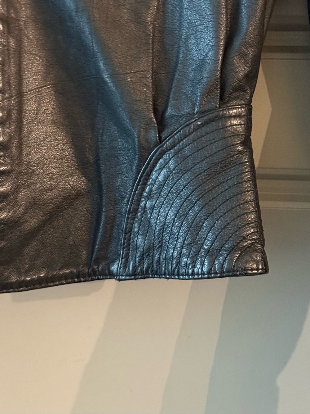 Vintage Black Leather Zip-Front Jacket - Picture 3 of 6
